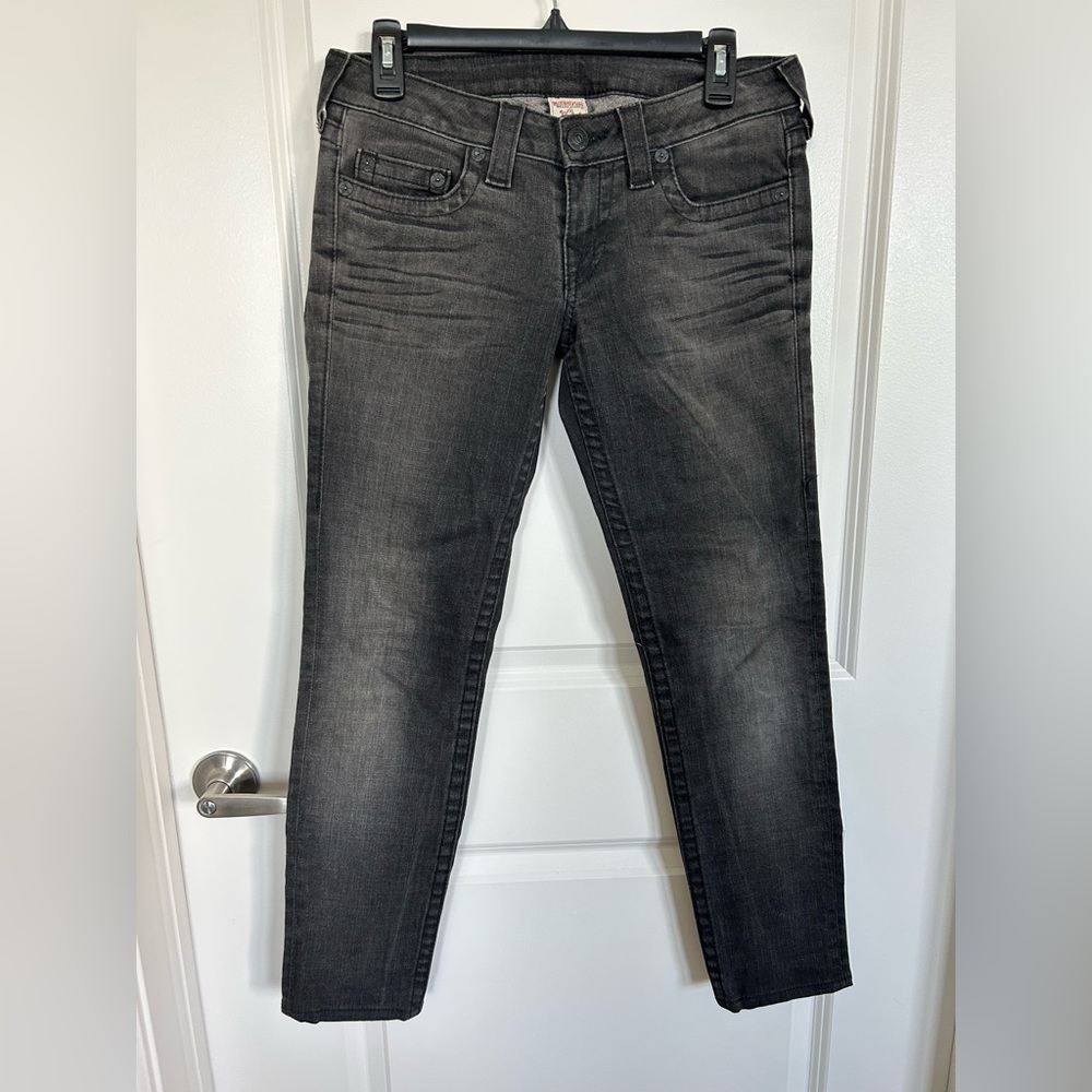 True Religion low rise straight leg jeans size 28 EUC
